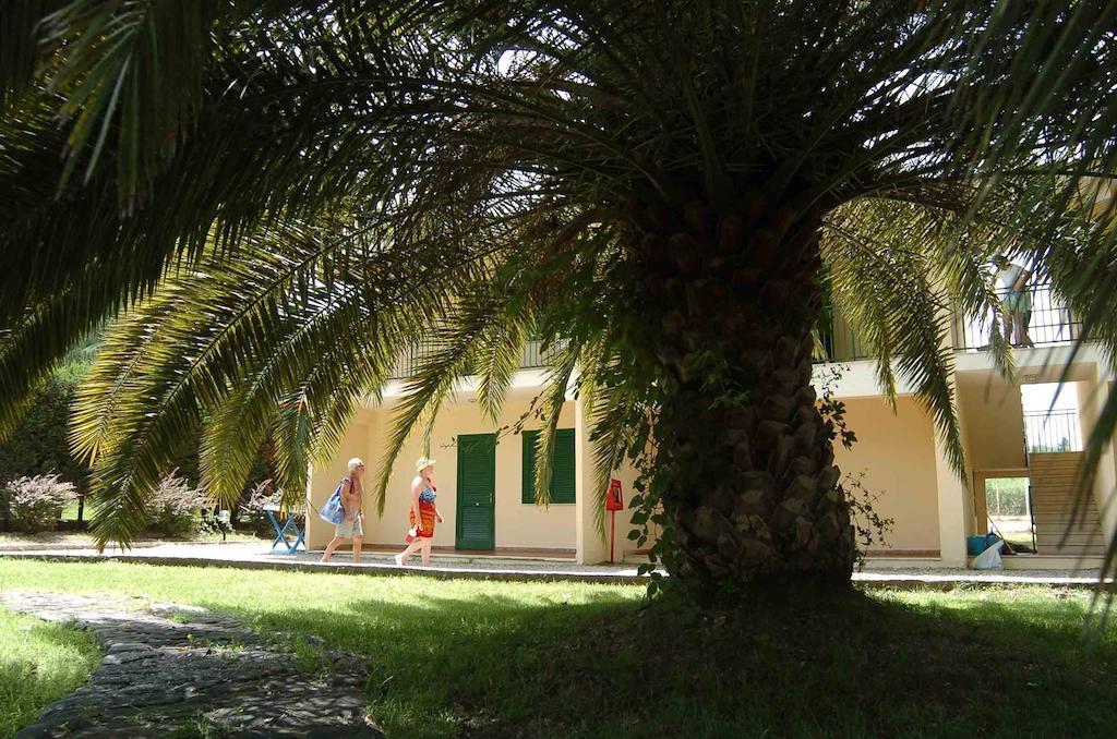 Marina Di Rossano Village Club Extérieur photo