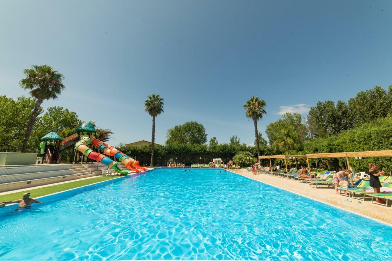 Marina Di Rossano Village Club Extérieur photo